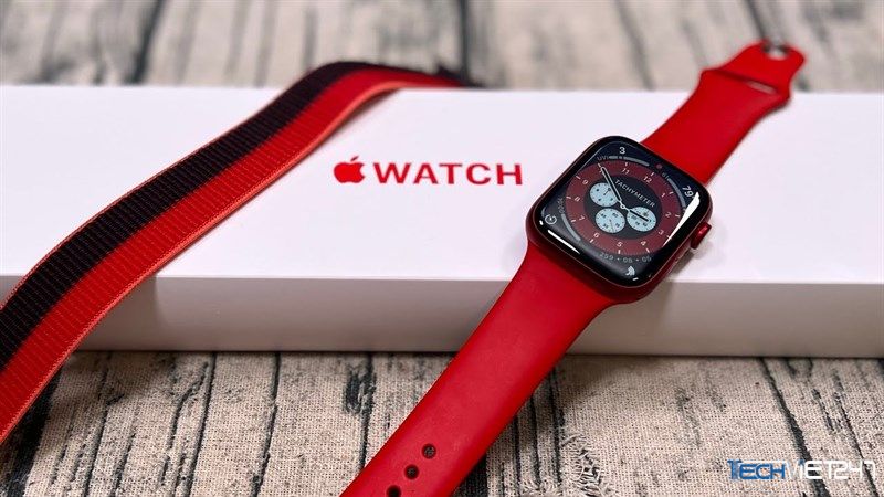  apple watch series 7 với màu đỏ nổi bật 